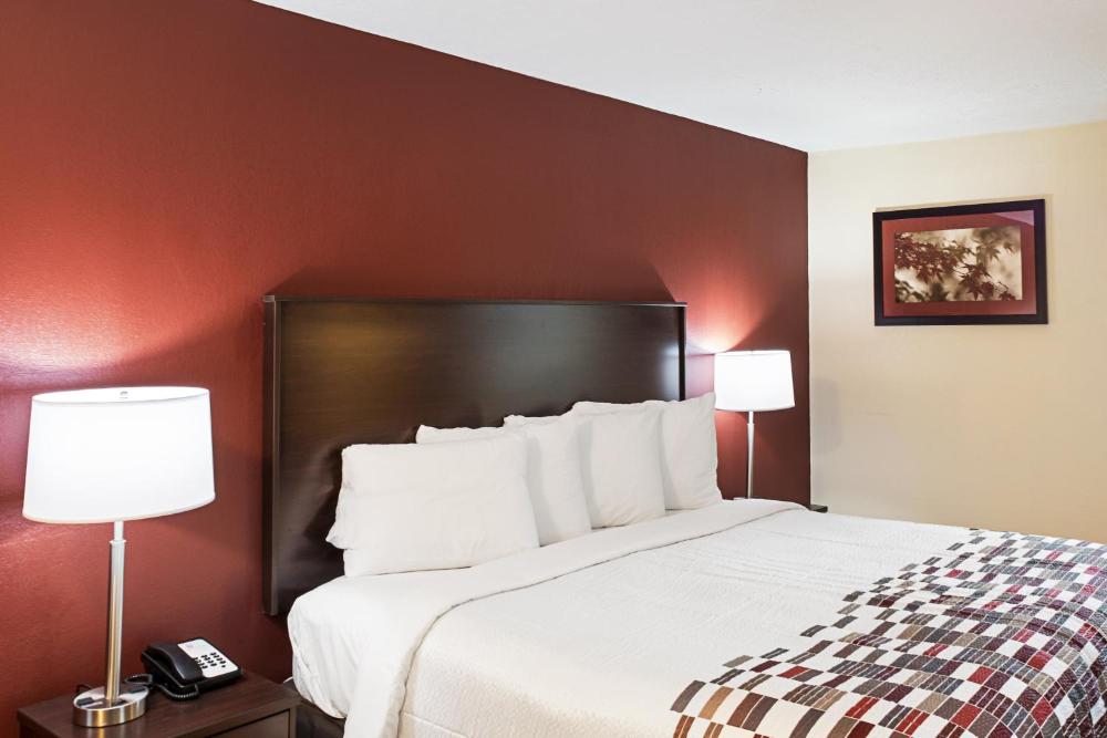 Superior King Room Non-Smoking interior